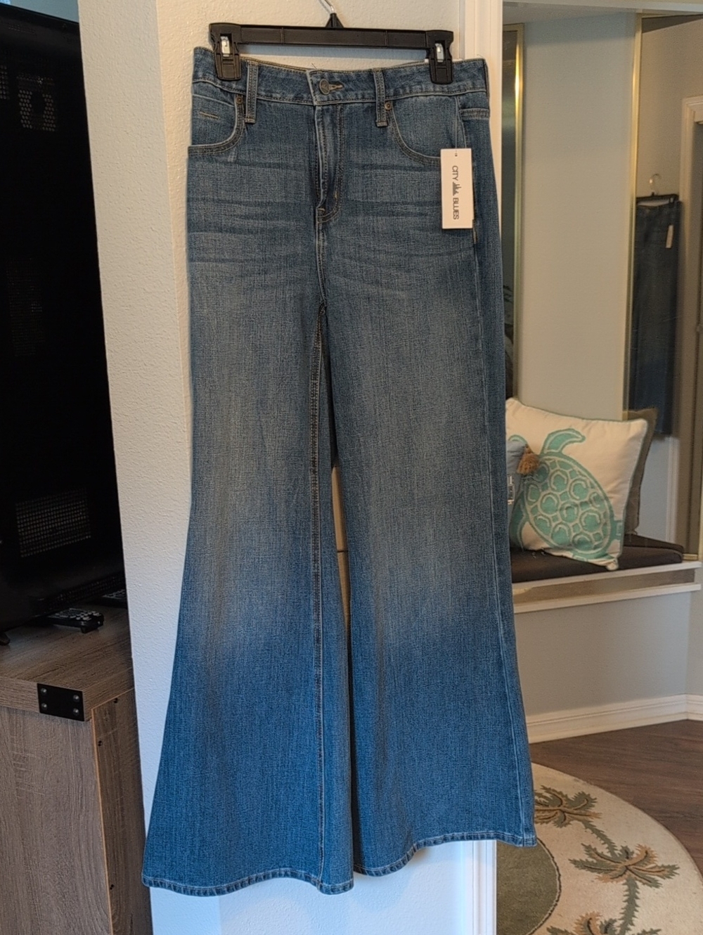 High-Rise Wide-Leg Jeans in Faded Blue by City Blues Brand New